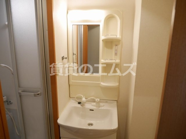 オリンピア竹下の独立洗面台