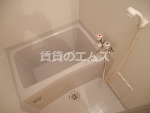 オリンピア竹下の浴室