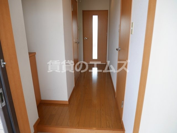 オリンピア竹下の玄関