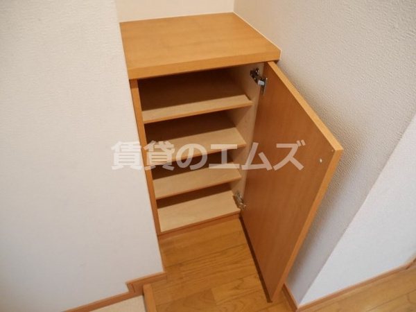 オリンピア竹下の収納