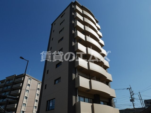 オリンピア竹下の外観