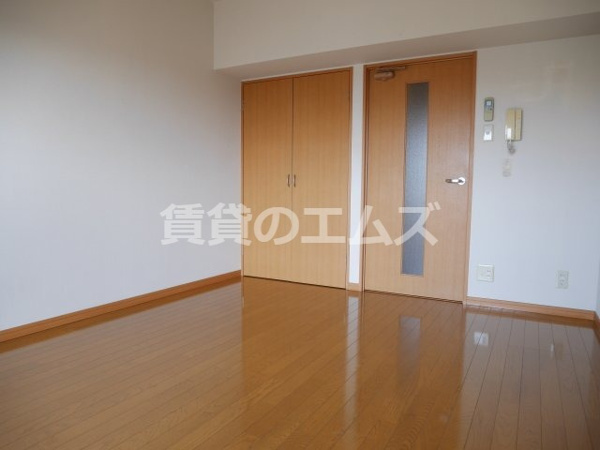 オリンピア竹下の洋室