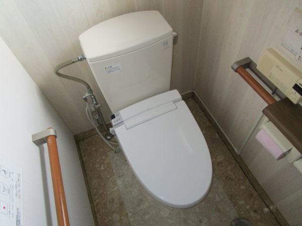 【高山市江名子町の店舗一部の写真】