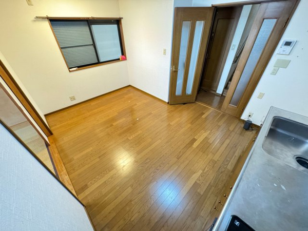 【豊中市玉井町戸建ての居間】