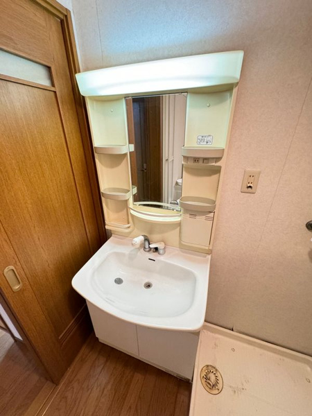 【豊中市玉井町戸建ての洗面所】