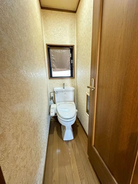 【豊中市玉井町戸建てのトイレ】