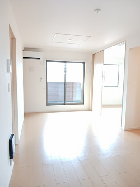 オリーブハウスの居間