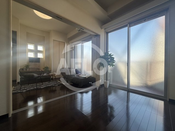 【ZEUS 20XXの洋室】