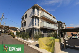 プラムフィールドの外観