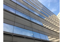横浜西口Kビルの外観