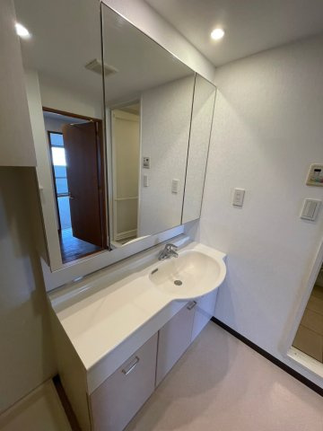 リベールシティ北梅田グランシャリオの洗面所