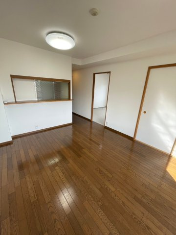 リベールシティ北梅田グランシャリオの居間