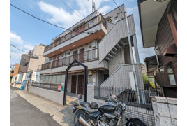 所沢市西住吉のマンションの外観
