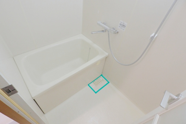 【レジデンスウエキの浴室】