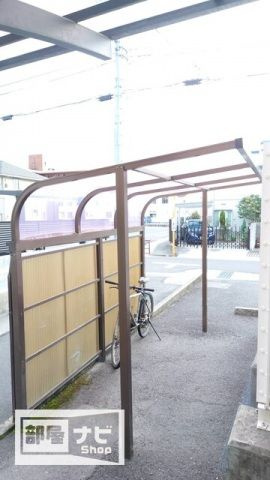 高松市花ノ宮町2丁目 3階建 築32年のイメージ