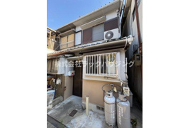 八雲北町２丁目テラス（右側）の外観