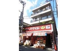 石曽根ビルの外観