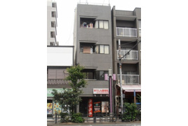 川名ビルの外観