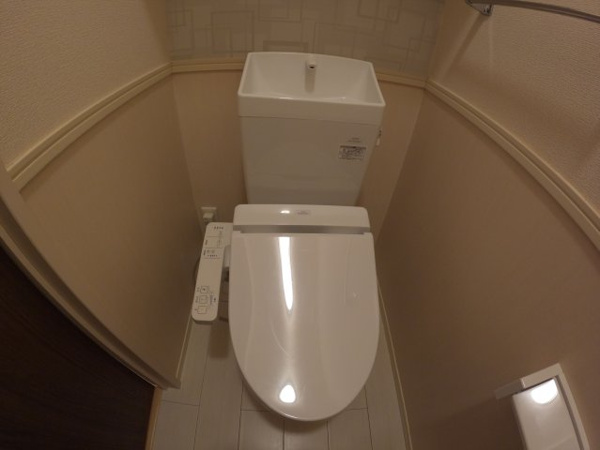 【プレミアム十番館のトイレ】