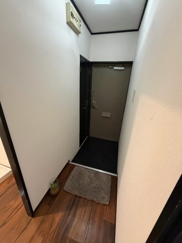 【ヴィハーラ仲本の玄関】
