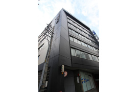 秋田ファーストビルの外観