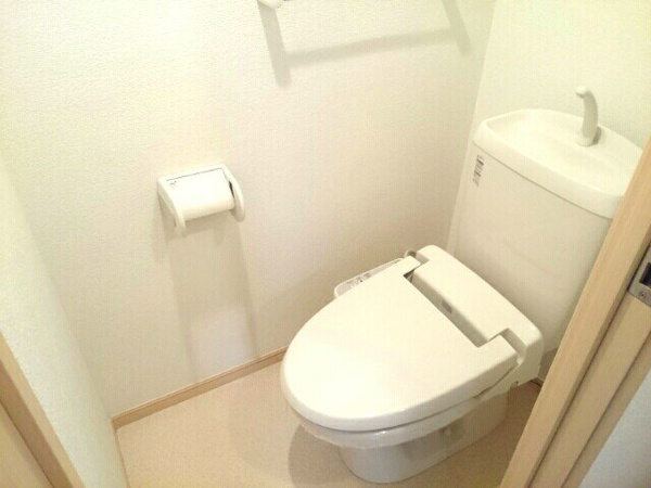 【ウエスト カーサのトイレ】