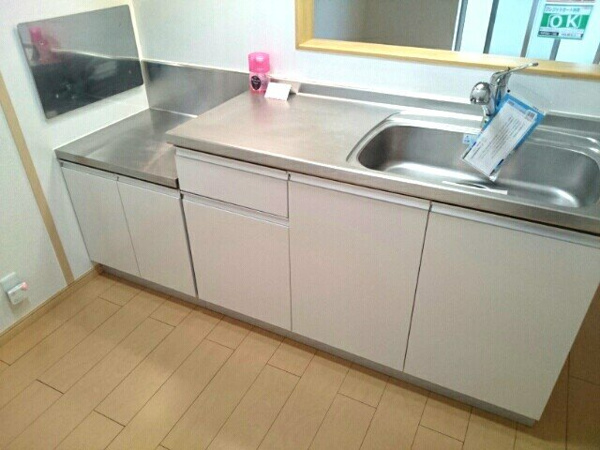 【ウエスト カーサのキッチン】