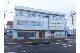 秋鶴ビルの外観