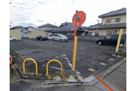 寺田町3丁目月極駐車場の写真