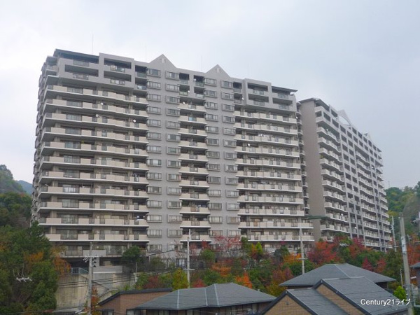 ラビスタ宝塚イーストヴィラ１番館の外観