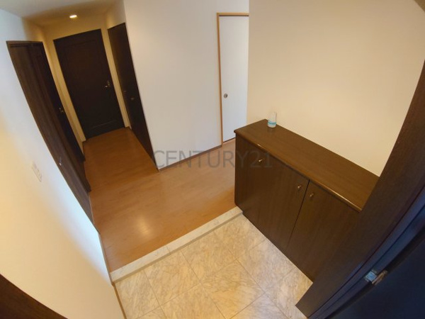 ラビスタ宝塚イーストヴィラ１番館の玄関