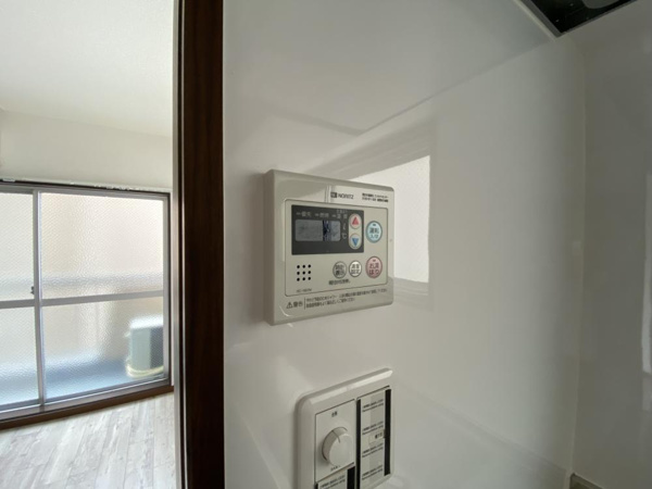 【大横マンションの洋室】