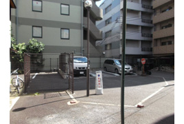港区芝浦の駐車場の外観