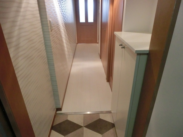 リアルテ湊川公園の玄関