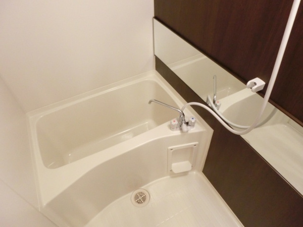 リアルテ湊川公園の浴室