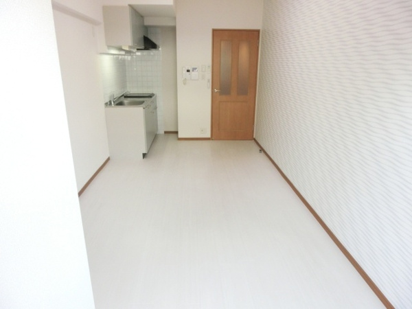 リアルテ湊川公園の洋室