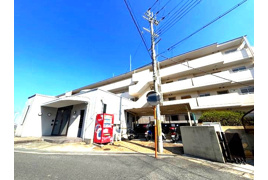 グランパス富田林の外観
