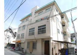 仲村マンションの外観