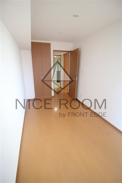 リーガル四ツ橋立売堀Ⅱの洋室