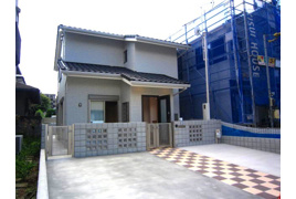 川口貸家の外観