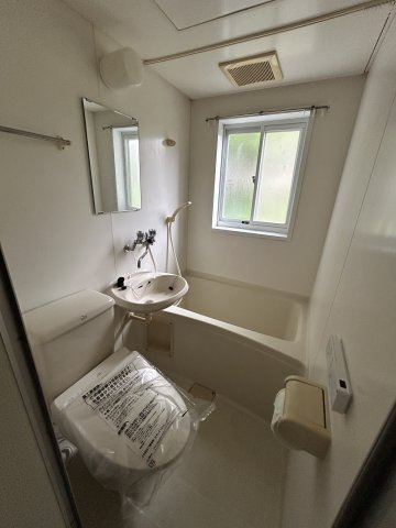 【ロッヂ・福田の浴室】