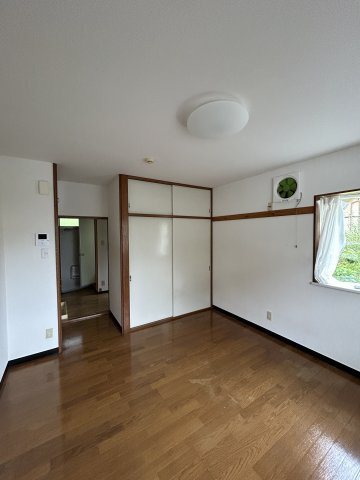 【ロッヂ・福田の居間】