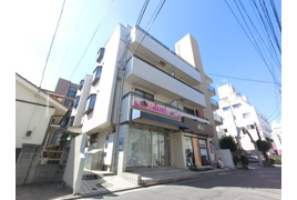 メゾン小仲台の外観