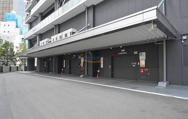 【ザ・セントラルマークタワーの駐車場】