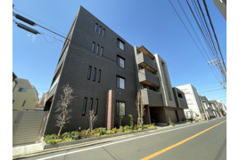 ペリパトス碑文谷の外観