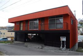 事務所　スタウロス社アパートの外観