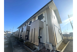 クレール新治 Aの外観