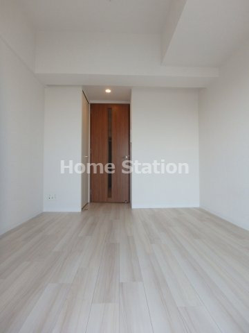 【エスリード西九条レジデンスの寝室】