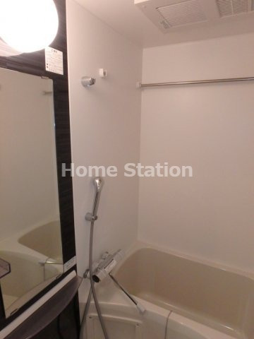 【エスリード西九条レジデンスの浴室】