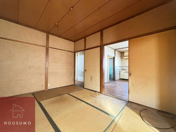 【泉町山口貸家の和室】